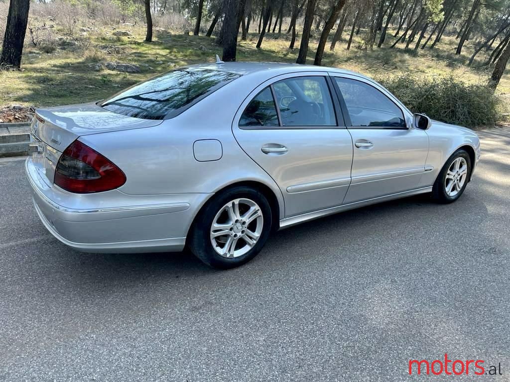 2007' Mercedes-Benz E 220 photo #4