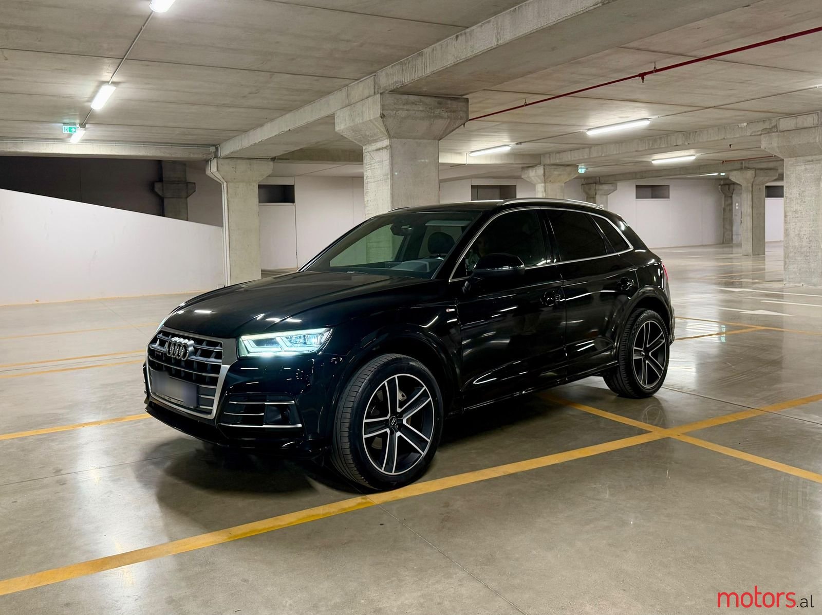 2019' Audi Q5 photo #1