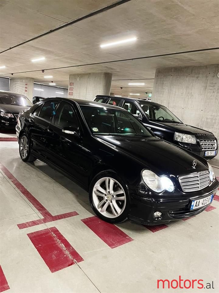 2004' Mercedes-Benz C 200 photo #1