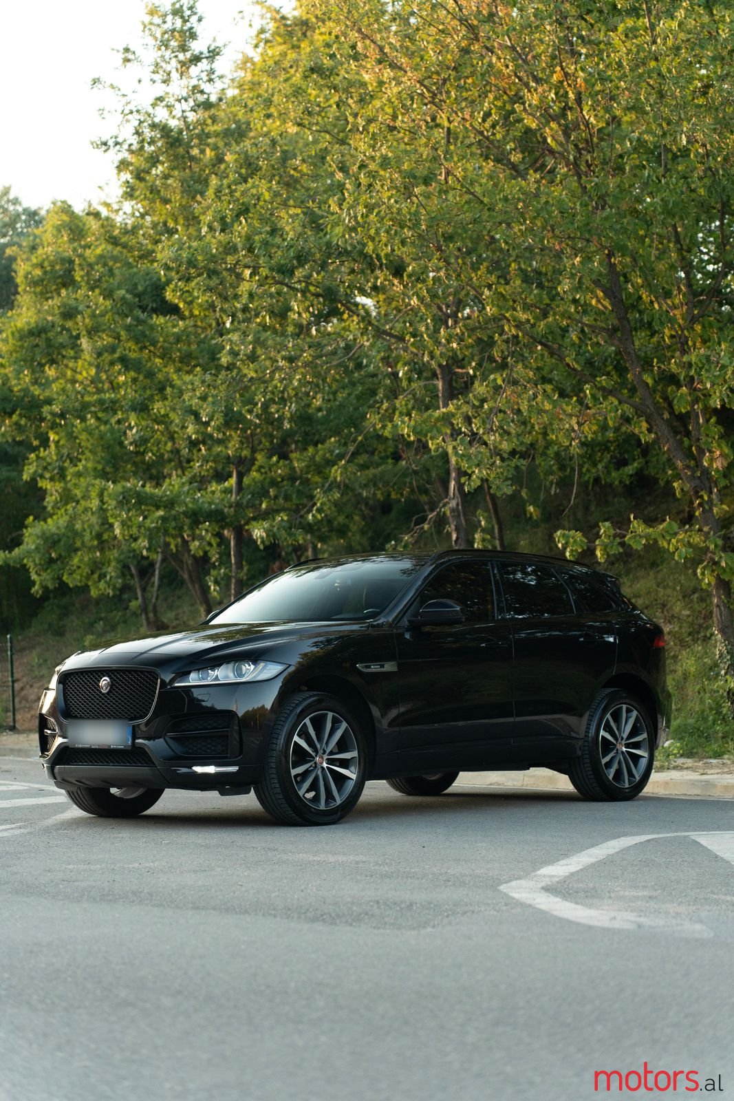 2018' Jaguar F-Pace photo #1