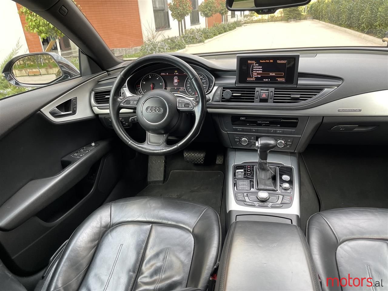 2011' Audi A7 photo #2