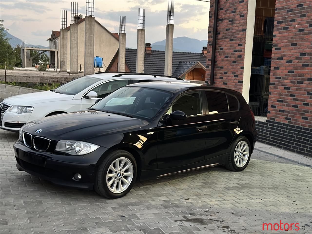 2007' BMW 120 photo #1