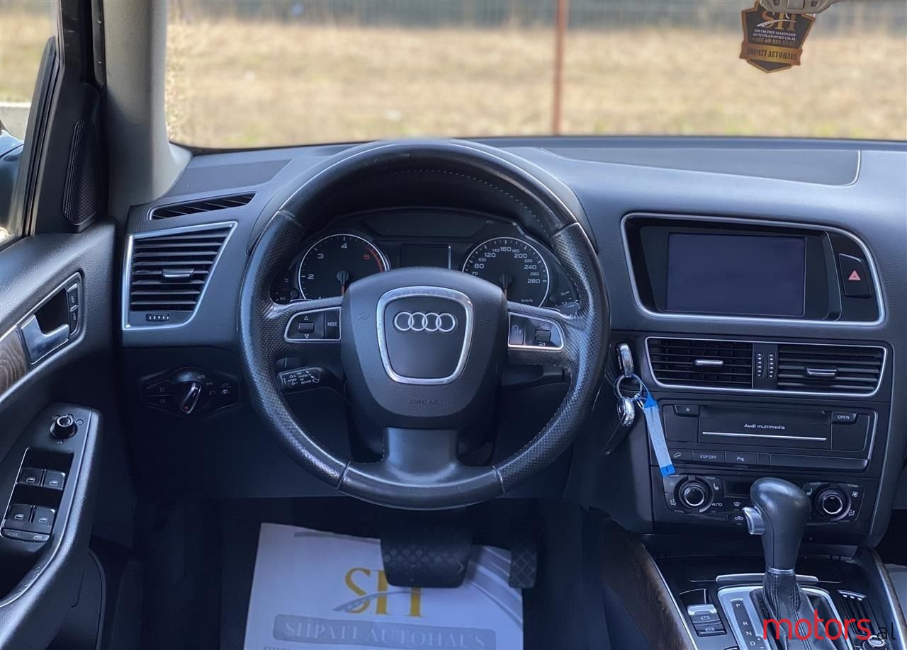 2010' Audi Q5 photo #3