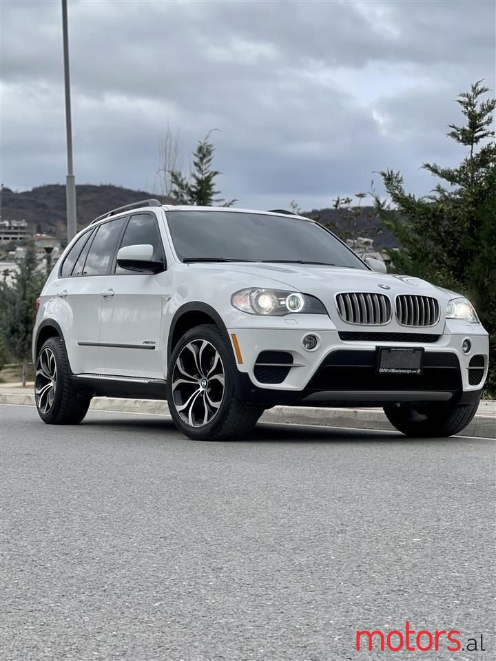 2011' BMW X5 photo #1