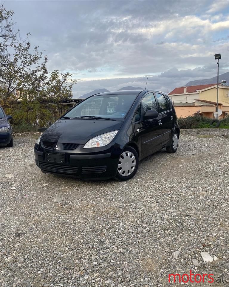 2007' Mitsubishi Colt photo #1