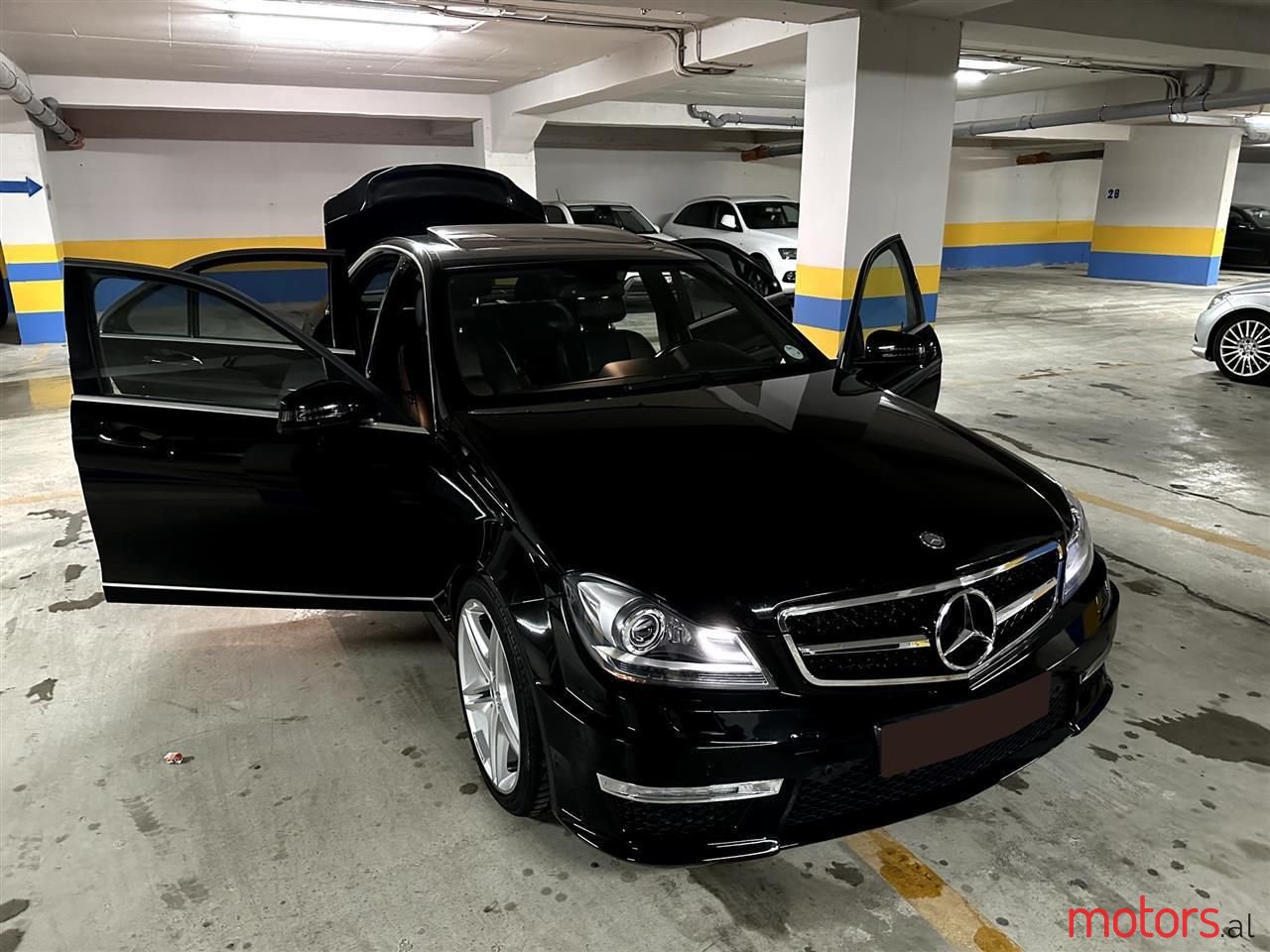 2012' Mercedes-Benz C 300 photo #4