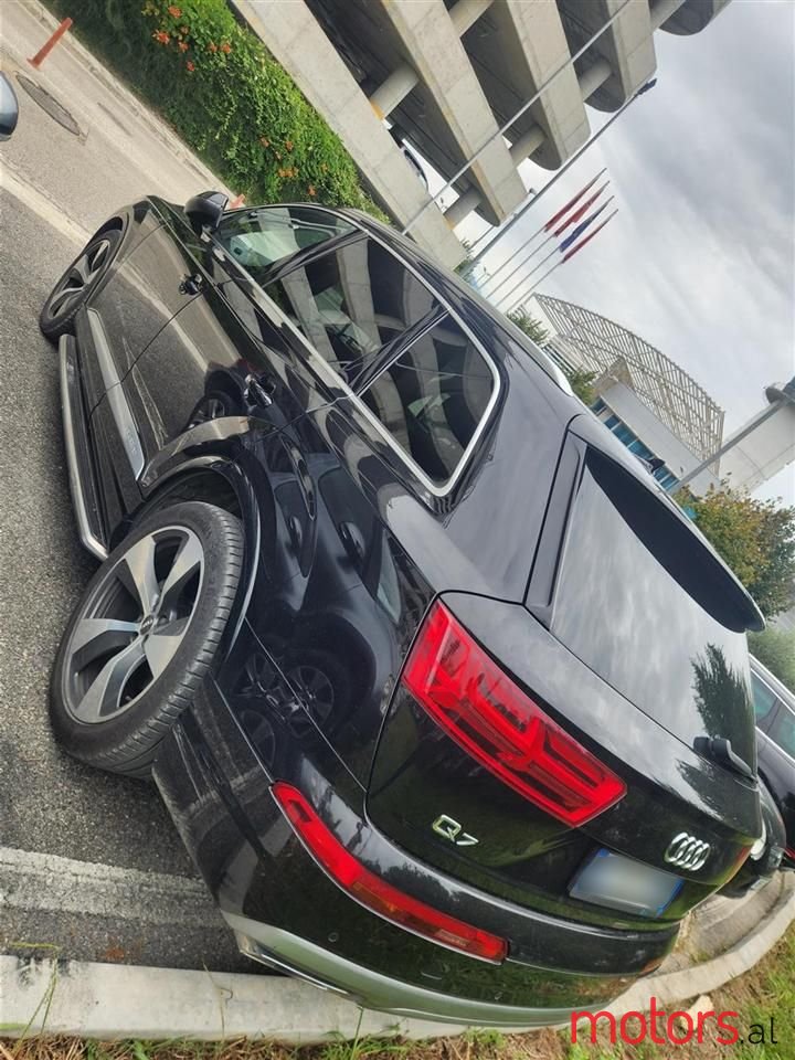 2016' Audi Q7 photo #1