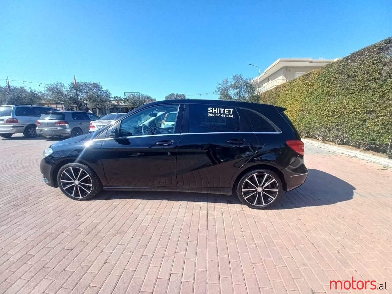 2014' Mercedes-Benz B 180 photo #3