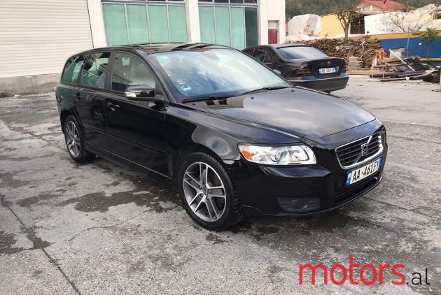 2001' Volvo V50 photo #1