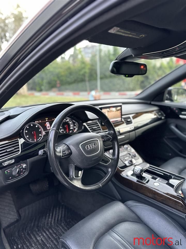 2015' Audi A8 photo #5