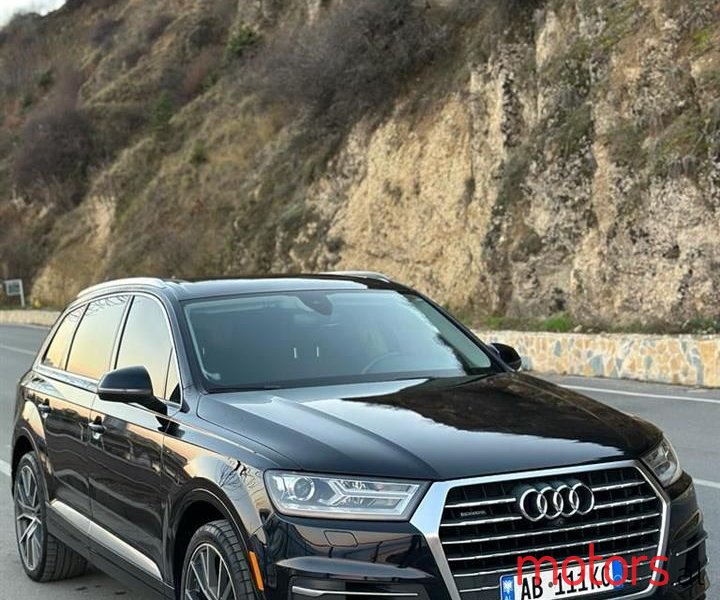 2018' Audi Q7 photo #4