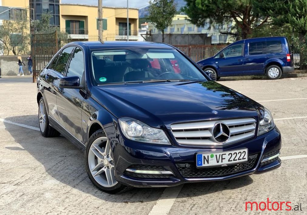 2012' Mercedes-Benz C 220 photo #1