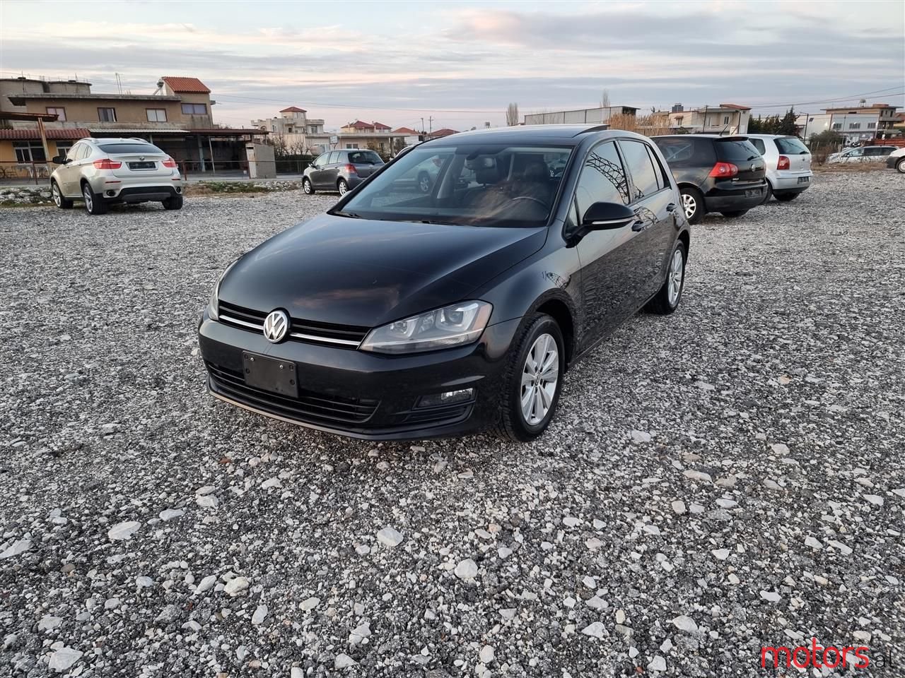 2015' Volkswagen Golf photo #3