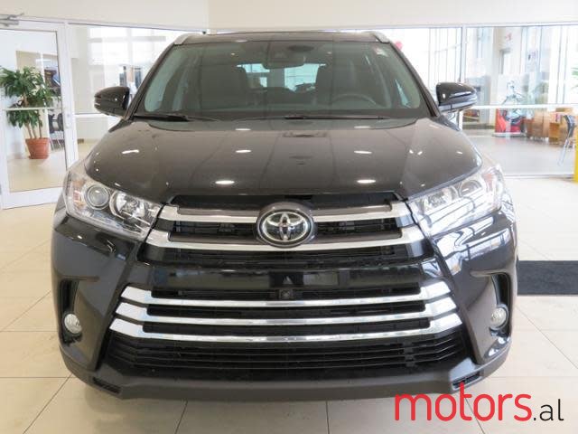 2018' Toyota Highlander photo #1