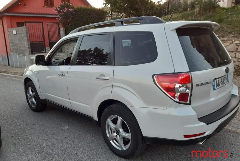2010' Subaru Forester photo #1