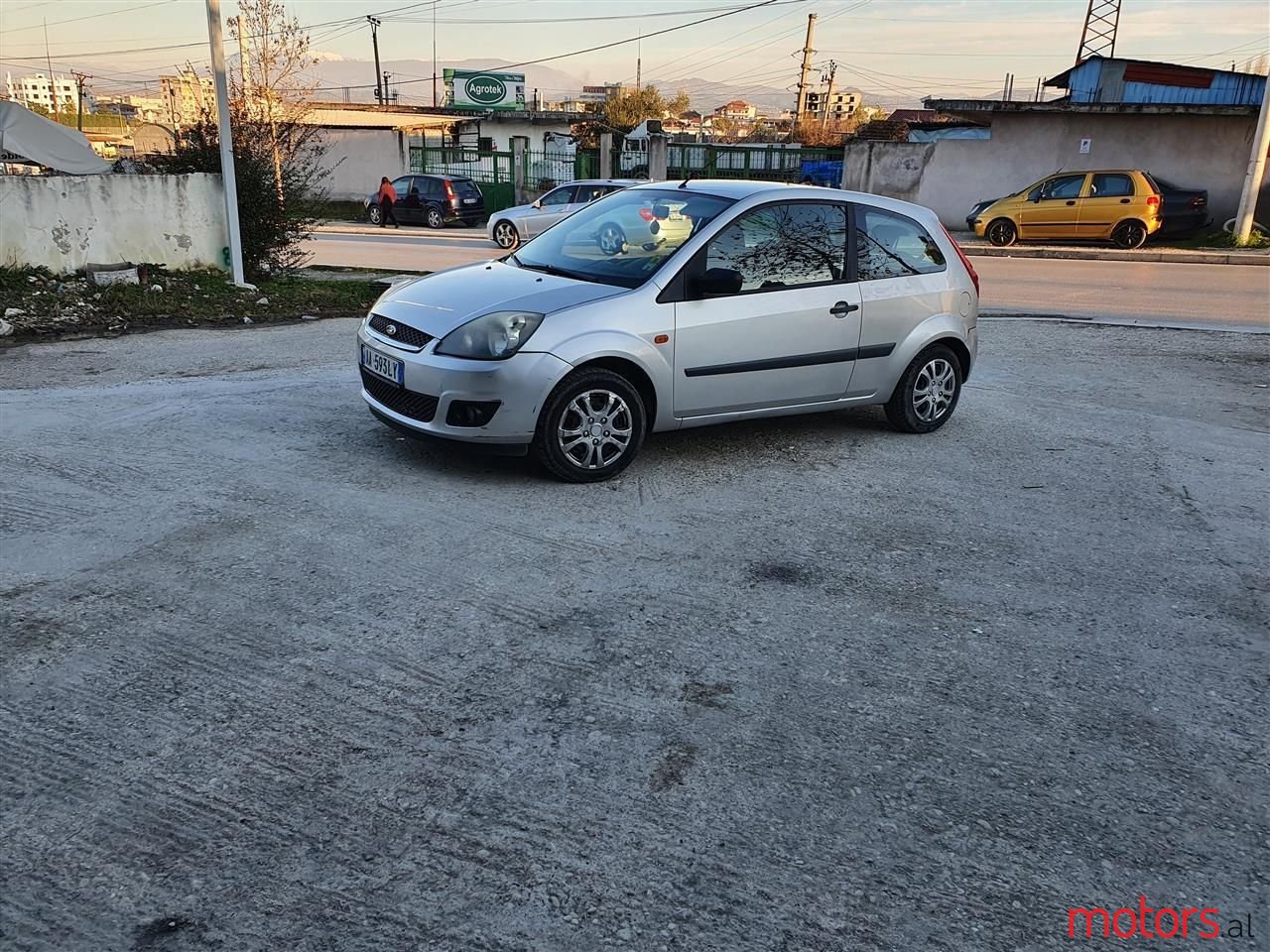 2005' Ford Fiesta photo #3