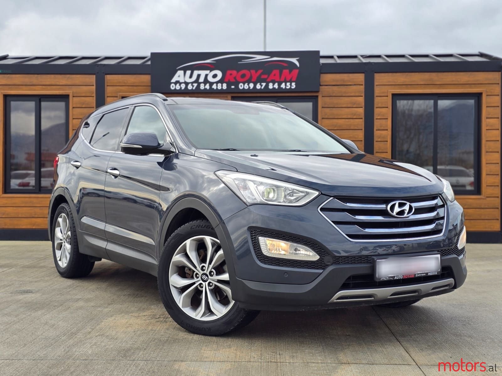 2015' Hyundai Santa Fe photo #1