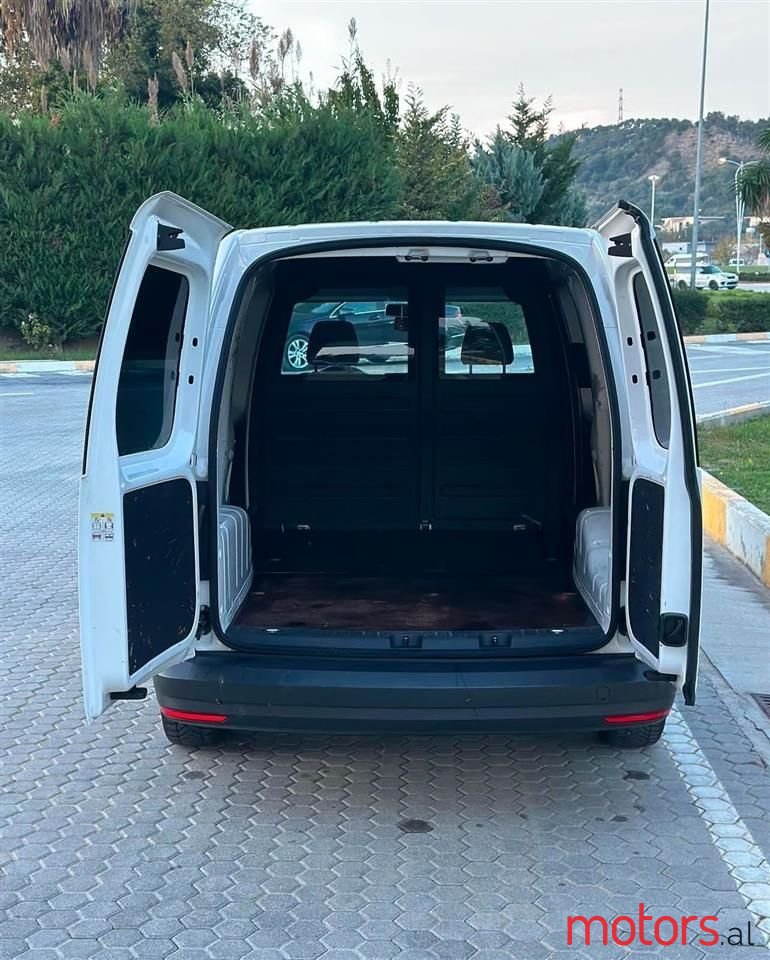 2016' Volkswagen Caddy photo #3