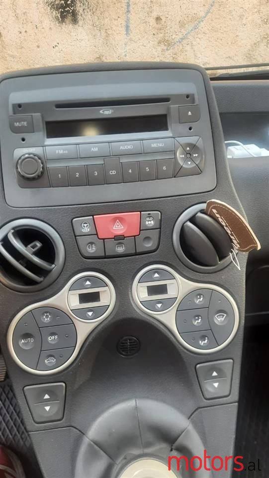 2009' Fiat Panda photo #6