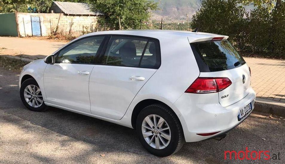 2014' Volkswagen Golf photo #3