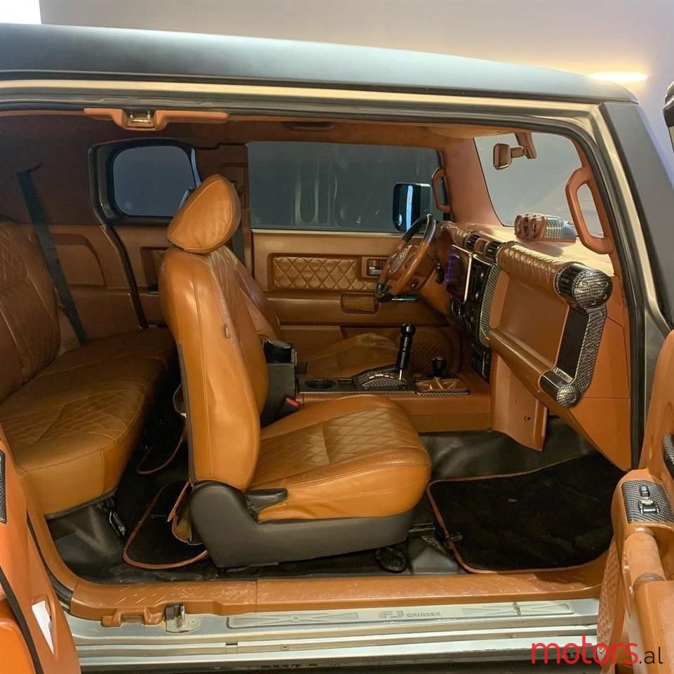 2013' Toyota Fj photo #3