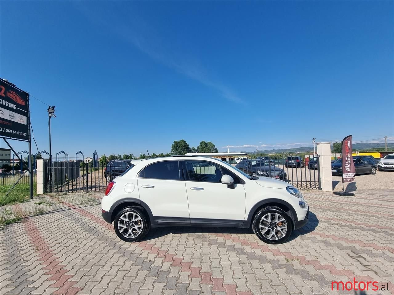 2017' Fiat 500X photo #6