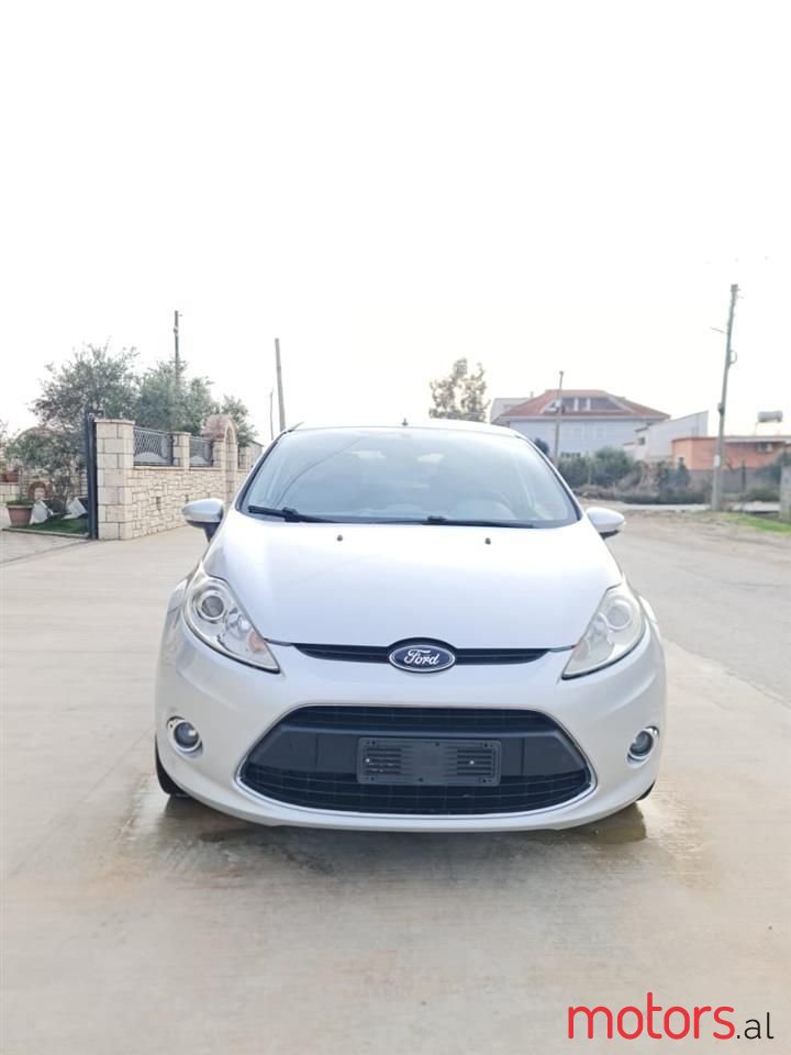 2011' Ford Fiesta photo #3