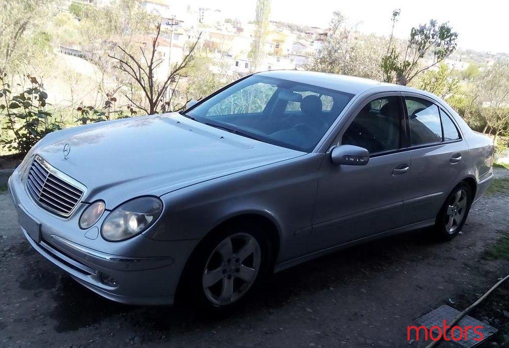 2003' Mercedes-Benz E 320 photo #1