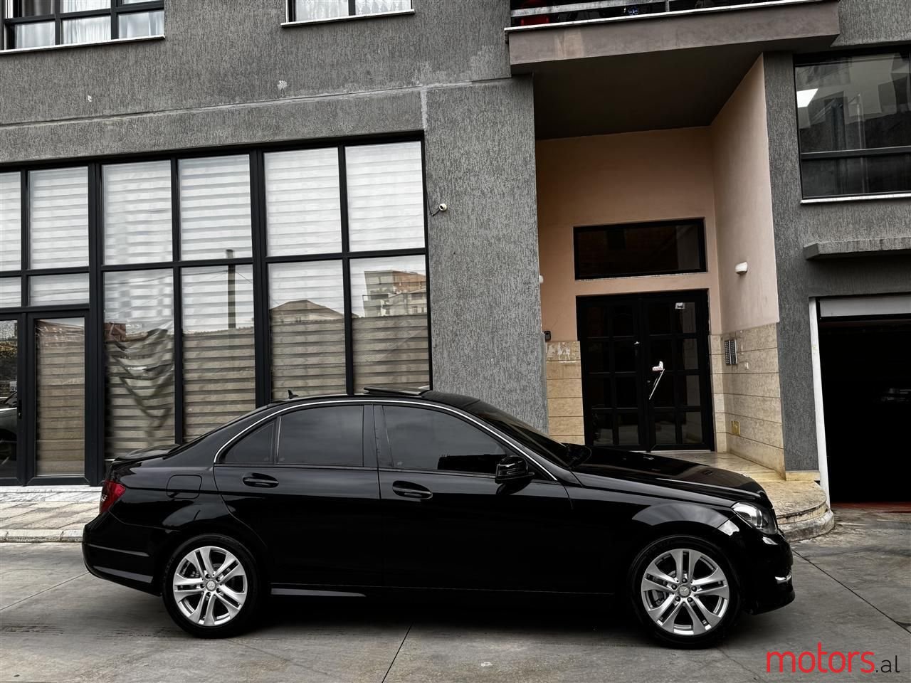 2013' Mercedes-Benz C 220 photo #2
