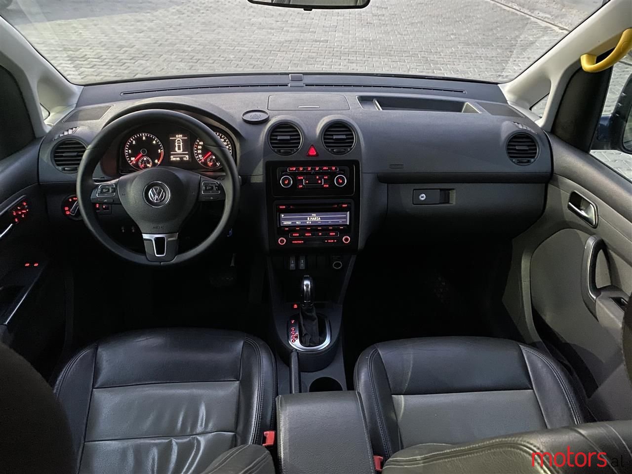 2013' Volkswagen Caddy photo #5