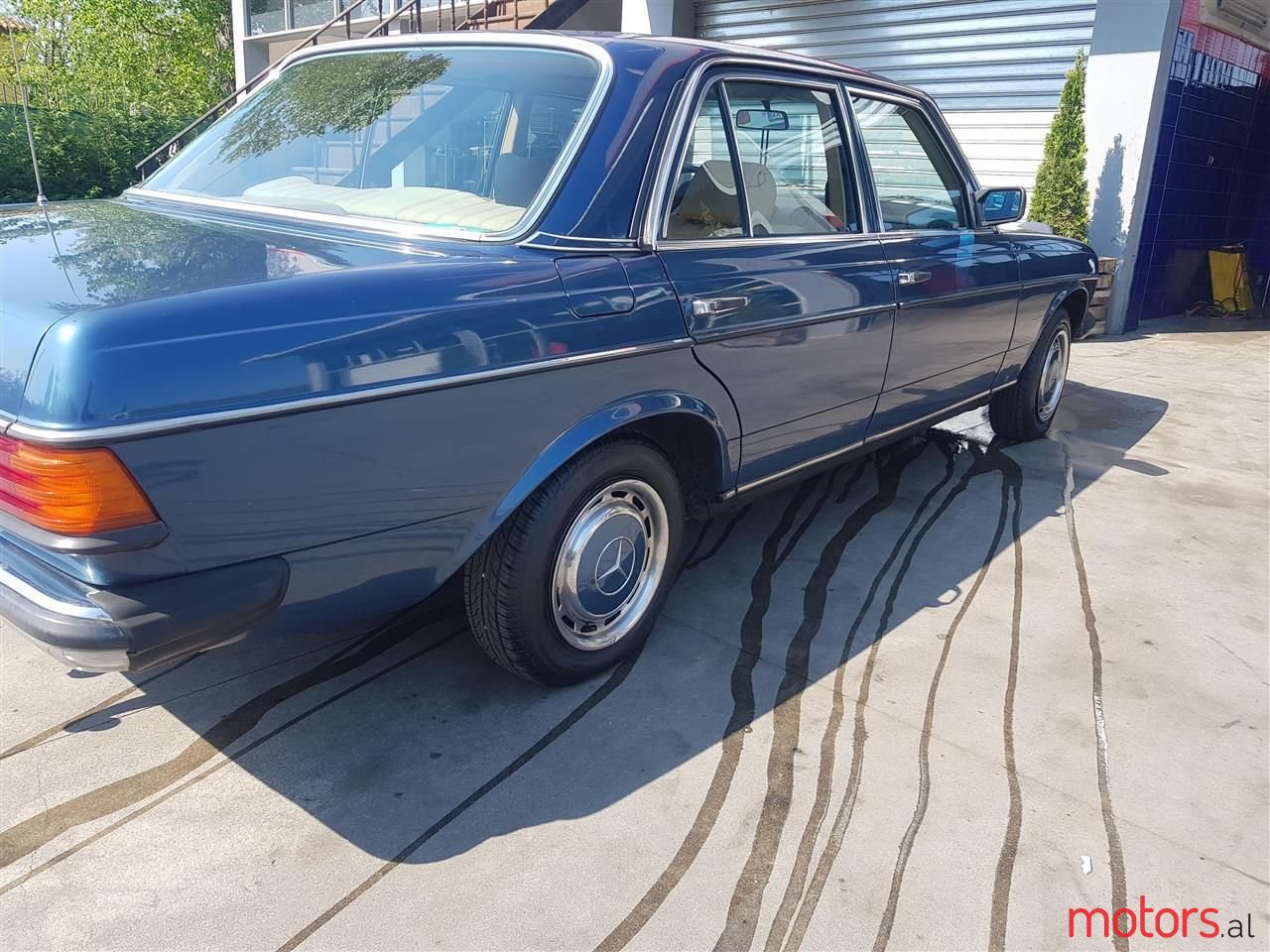 1982' Mercedes-Benz 300 photo #2