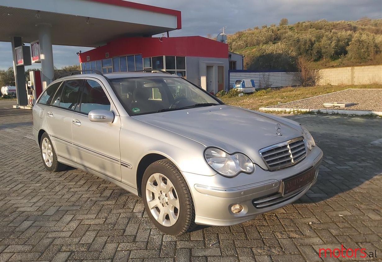 2006' Mercedes-Benz C 220 photo #1