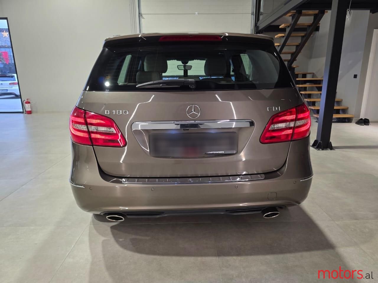 2012' Mercedes-Benz B 180 photo #4