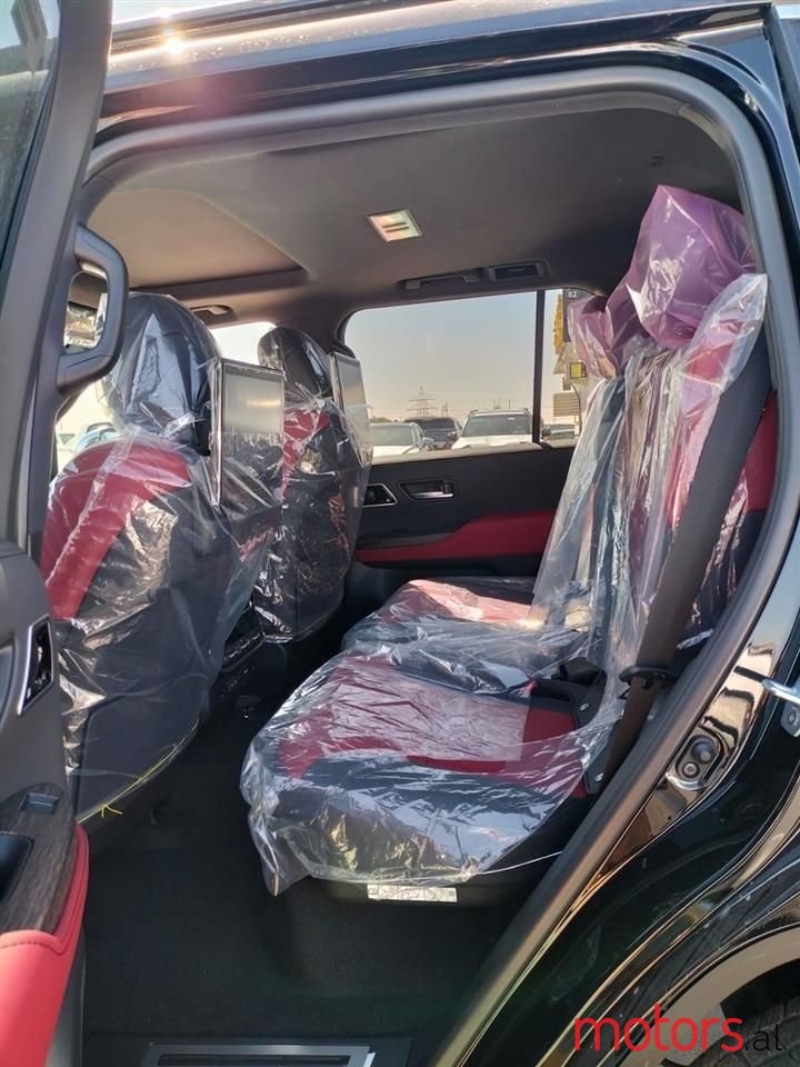 2024' Toyota Land Crusier photo #2