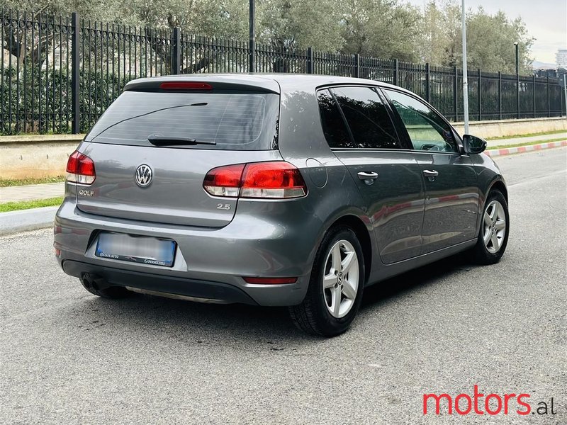 2013' Volkswagen Golf photo #2