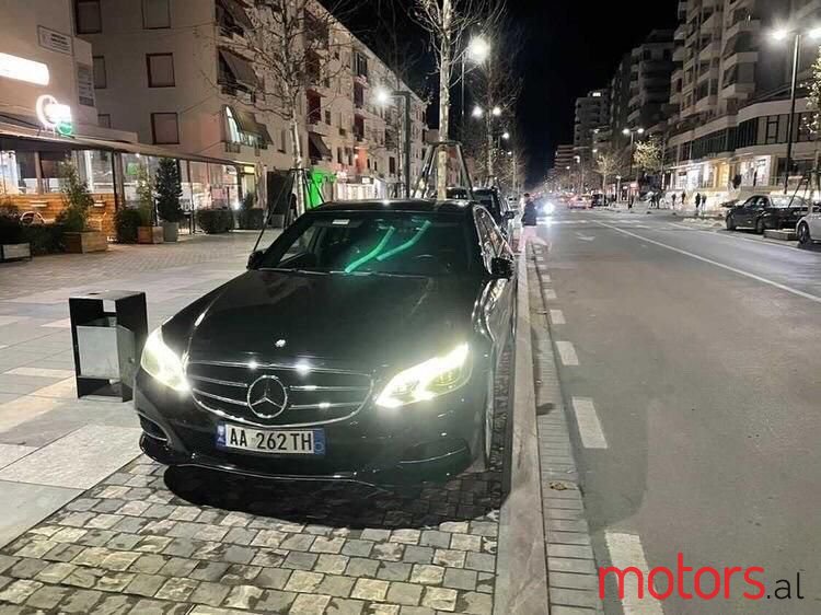 2014' Mercedes-Benz E 220 photo #1