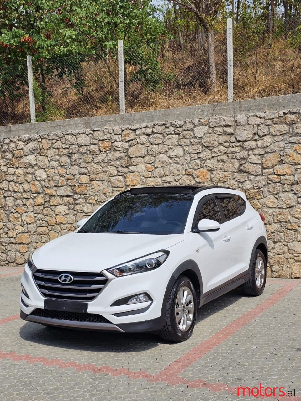 2015' Hyundai Tucson photo #2