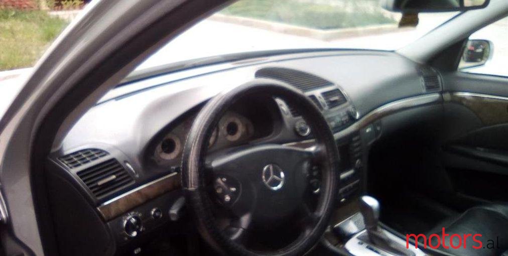 2003' Mercedes-Benz 270 photo #1