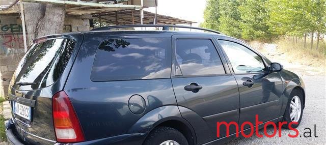 2001' Ford Focus photo #1