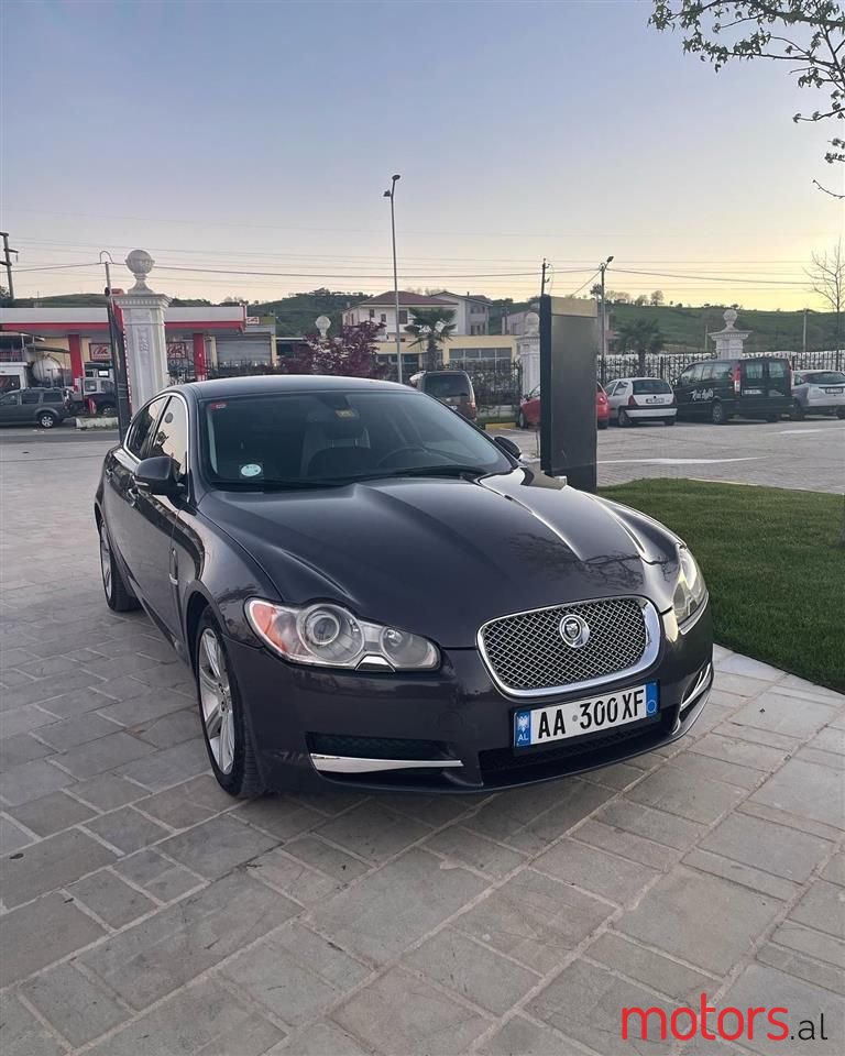 2010' Jaguar XF photo #1