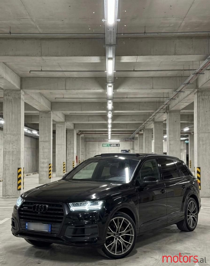 2018' Audi Q7 photo #5
