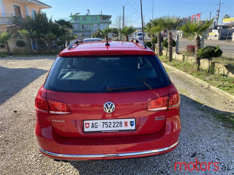 2014' Volkswagen Passat photo #2