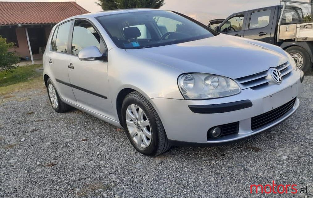 2009' Volkswagen Golf photo #1