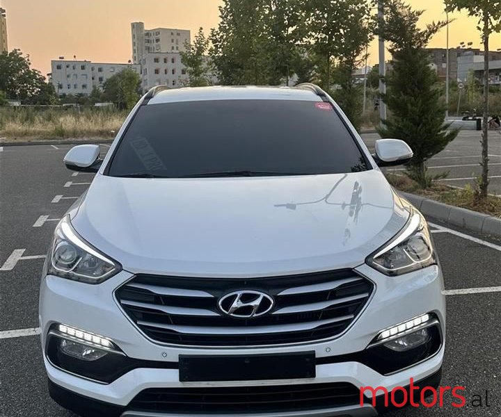 2016' Hyundai Santa Fe photo #3