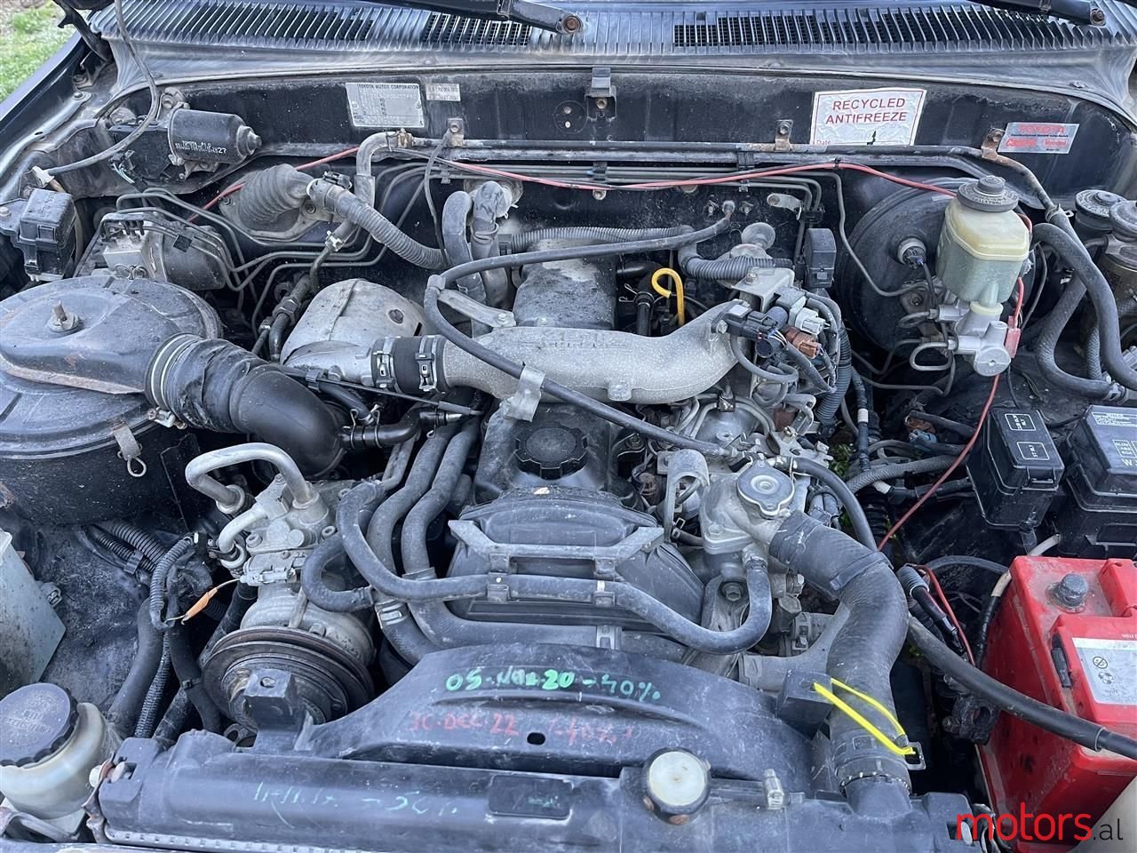 2002' Toyota Hilux photo #5