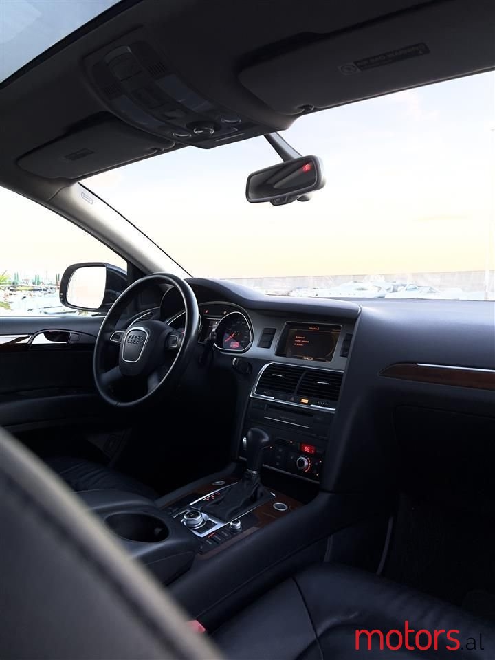 2010' Audi Q7 photo #3