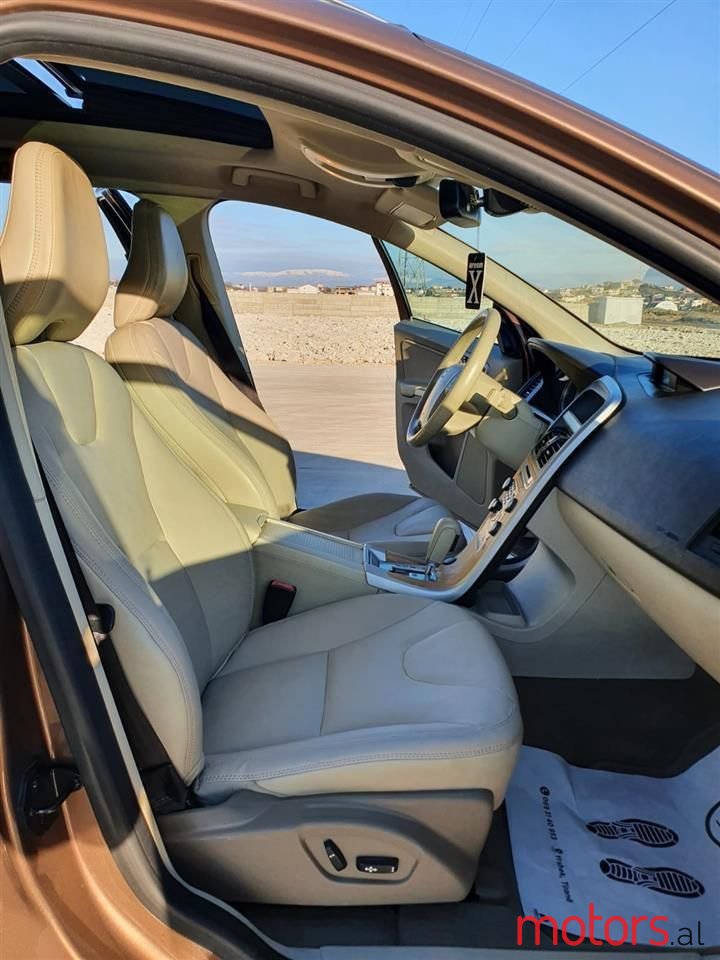 2010' Volvo Xc 60 photo #4