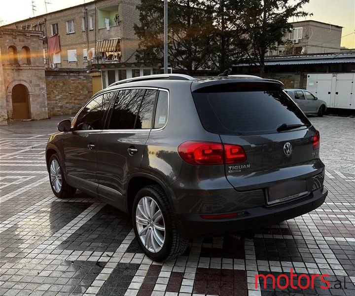 2013' Volkswagen Tiguan photo #4