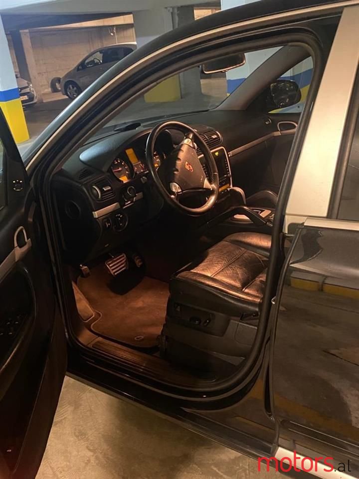 2007' Porsche Cayenne photo #5