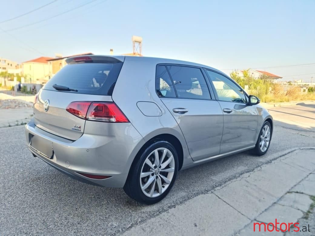 2013' Volkswagen Golf photo #4